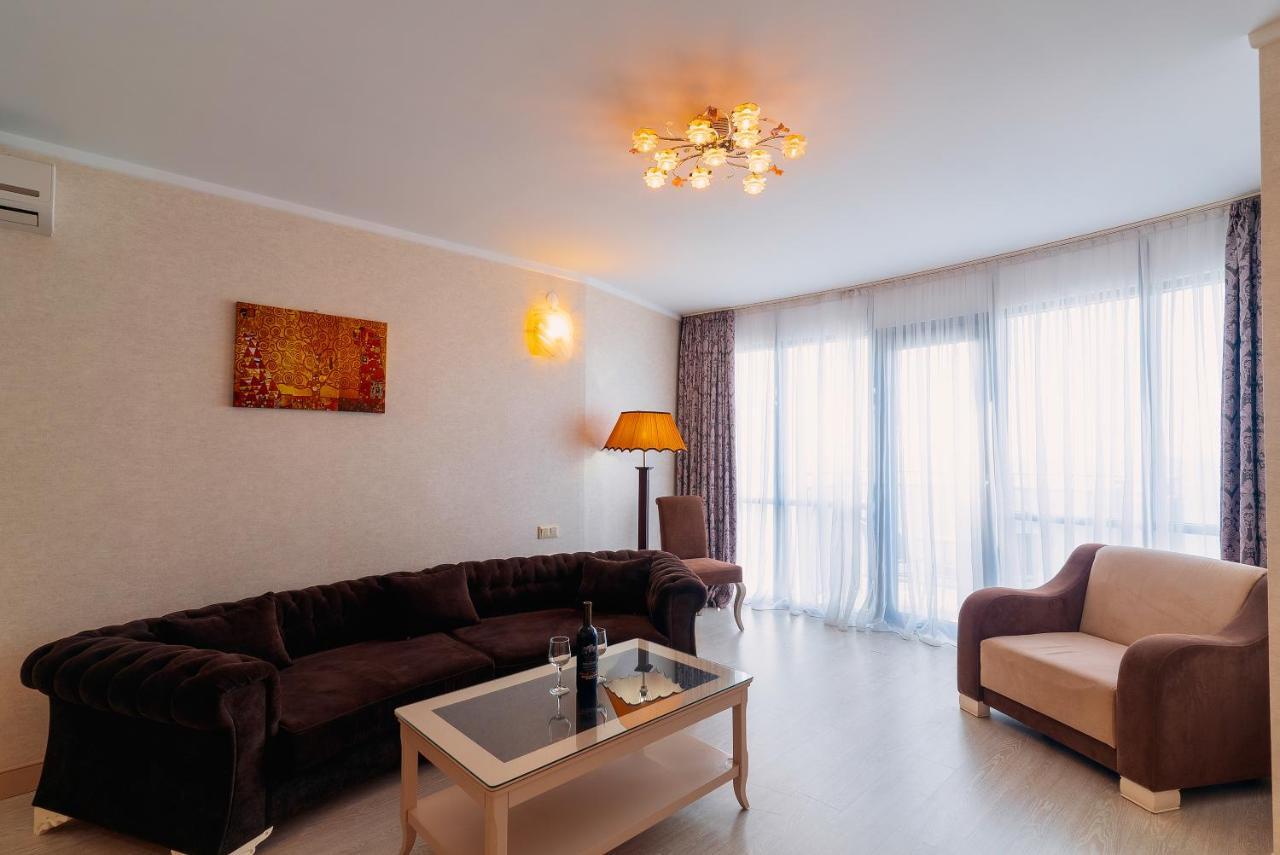 Apartment In Batumi Luaran gambar