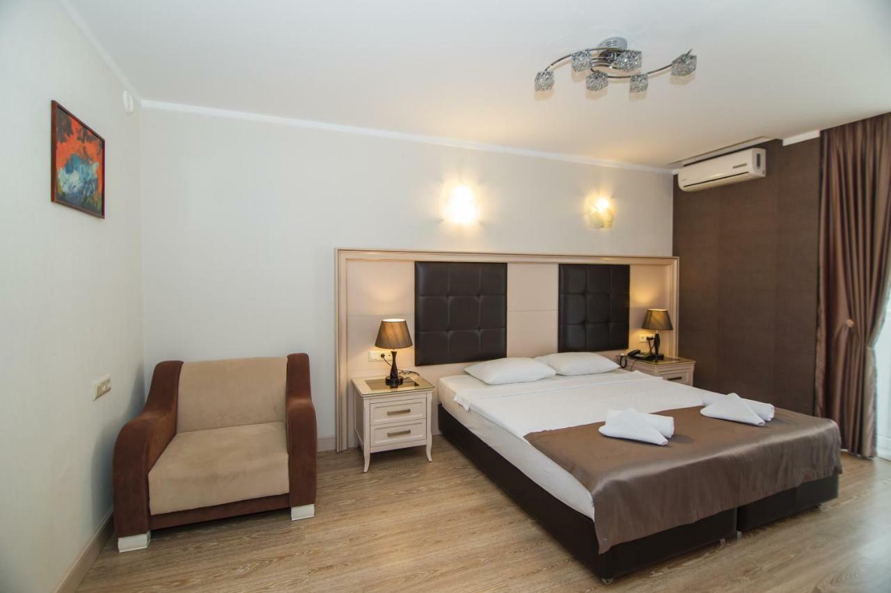 Apartment In Batumi Luaran gambar