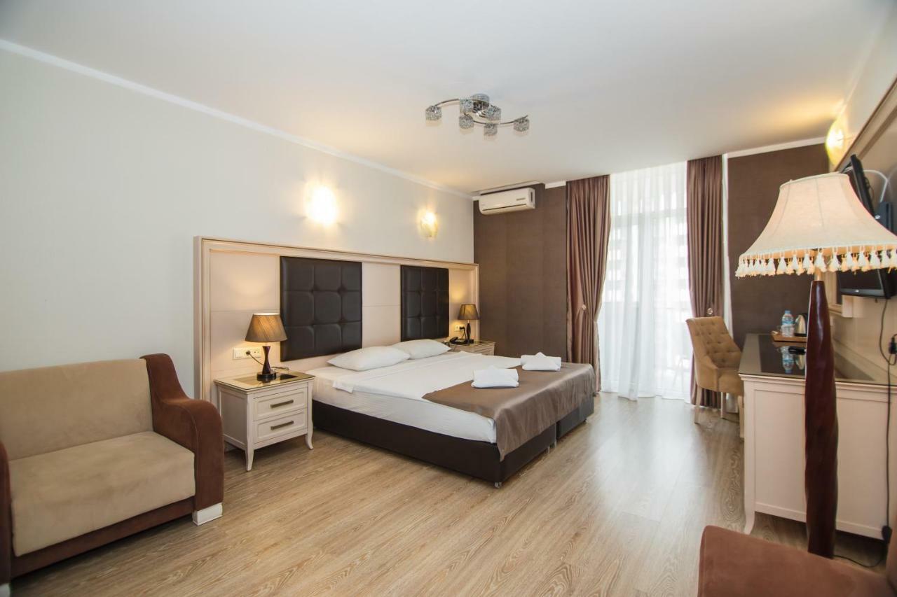 Apartment In Batumi Luaran gambar